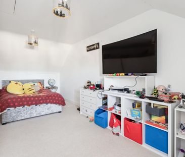 3 bedroom end of terrace house to rent - Photo 4