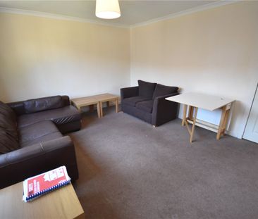 3 bedroom apartment to rent - Photo 2