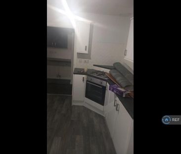 4 bedroom detached house to rent - Photo 3