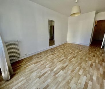 A LOUER STUDIO 28.42m² Paris XXème. MENILMONTANT - Photo 4