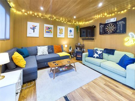 Hampton Road, Twickenham, TW2 - Photo 2