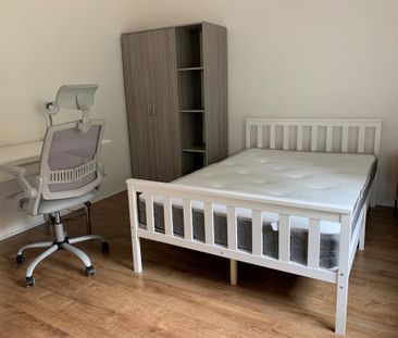 2 Bed Student Accommodation - Photo 5