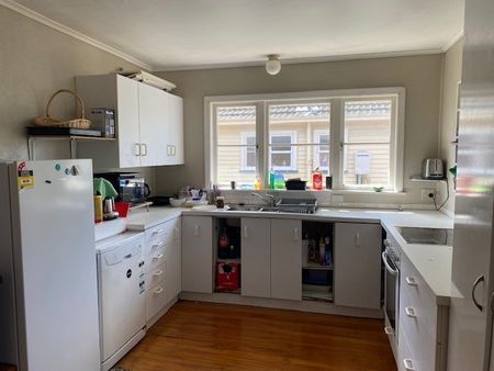 24 Mabey Road, Avalon - Photo 4