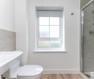 3 bedroom house to rent Tangmere Road, Hailsham, East Sussex, BN27 - Photo 3