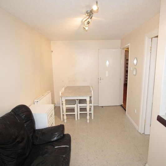 Room in a Shared Flat, Inglewood Close, E14 - Photo 1