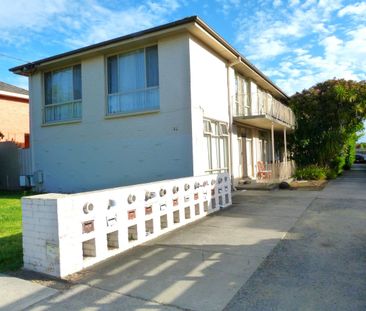 Cosy & Convenient 2-Bedroom Unit In Dandenong - Photo 6