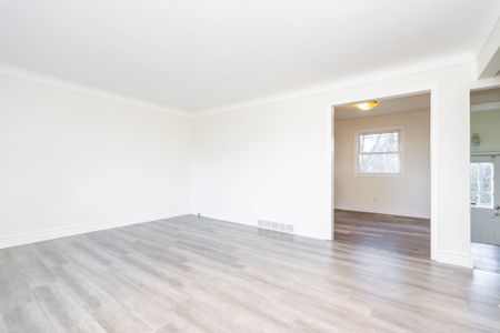 For Lease - 315 Bunting Road Unit# MAIN, St. Catharines, Ontario - Photo 3