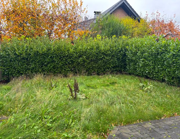 Gepflegte 2-Zimmer-Einliegerwohnung mit separaten Eingang - in ruhiger Wohngegend! - Photo 1