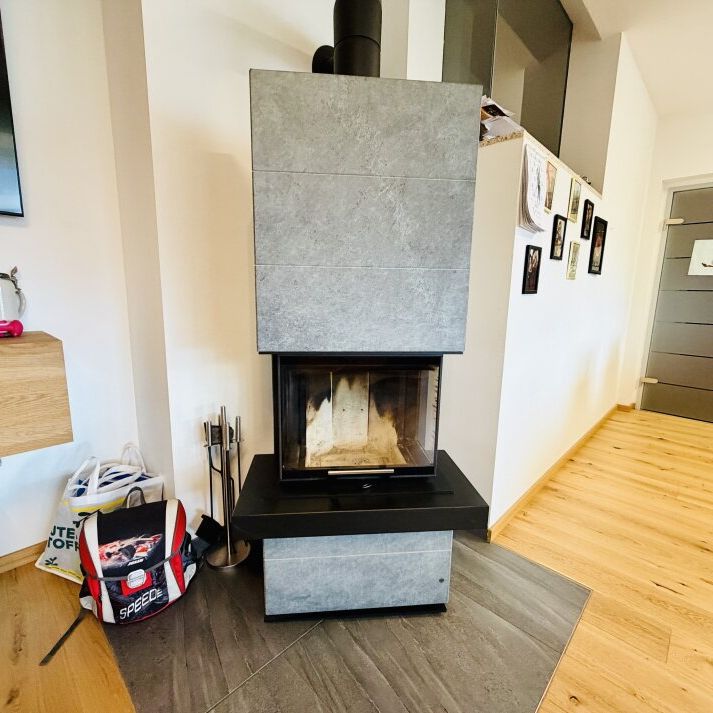 Fohnsdorf: Großzügige 4 Zimmer Mietwohnung mit ca 101 m2 WFL, Balkon & Carport - Foto 1