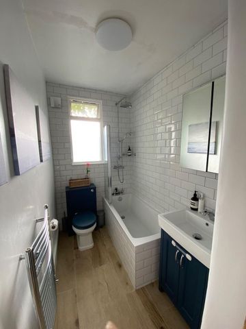 2 bedroom flat to rent - Photo 5