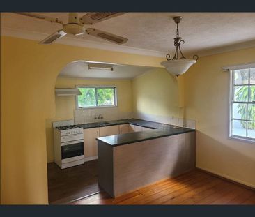 35 Margaret Street, Allenstown, Qld 4700 - Photo 1