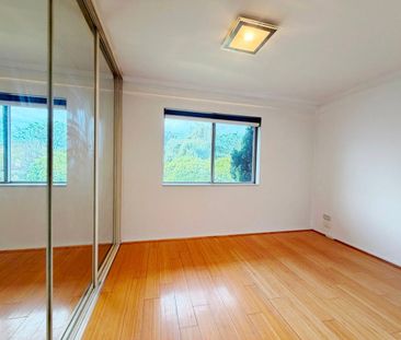 Freshly Painted Apartment in the Heart of Maylands! - Photo 3