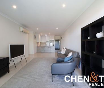 Modern Apartment Living in the Heart of Coorparoo - Photo 1