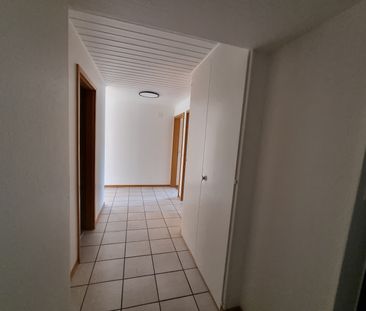 Grand appartement rénové de 4 pièces au centre du village - Photo 2