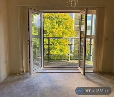 2 bedroom flat to rent - Photo 6