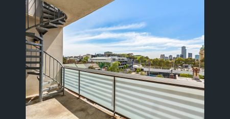 Large Roof Top Deck with City Views! - Photo 4