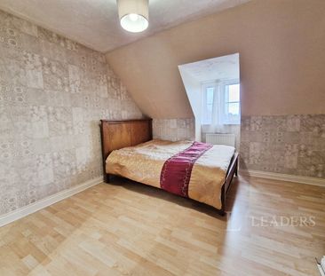 4 bedroom mid-terrace to rent Cedar Road, Eastleigh - Photo 3