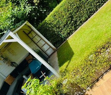2 Zimmer Wohnung mit Terrasse, Garten und Tiefgaragenstellplatz - Photo 2