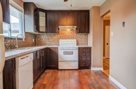 For Lease - 46 Miller Road Unit# Upper, Oakville, Ontario - Photo 3