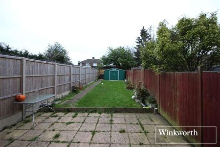 Bullhead Road, Borehamwood, Hertfordshire, WD6 - Photo 5