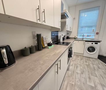 Aberdeen Walk (Room 3), Armley, Leeds - Photo 6