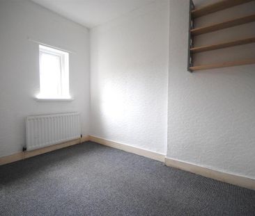 242 Donegall Avenue, Belfast, BT12 6LU - Photo 2