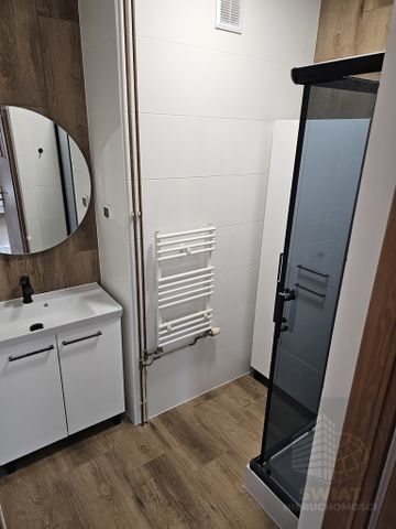 Trzy pokoje z balkonem widok na Katedrę ! - Photo 3