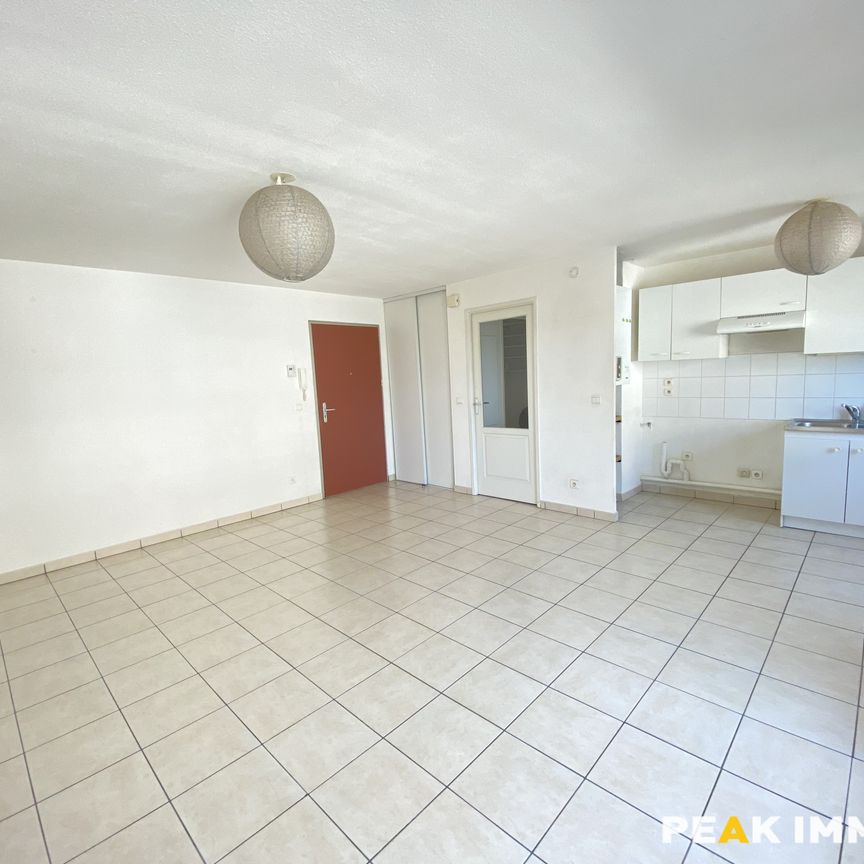 Location Appartement 2 pièces 45m² CLUSES 74300 - Photo 1