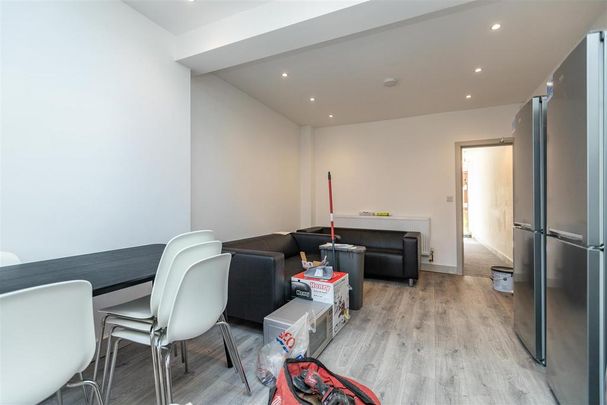 5 bedroom house to rent - Photo 1