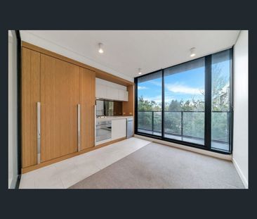 Stylish Apartment in Prime South Yarra Location - Photo 3