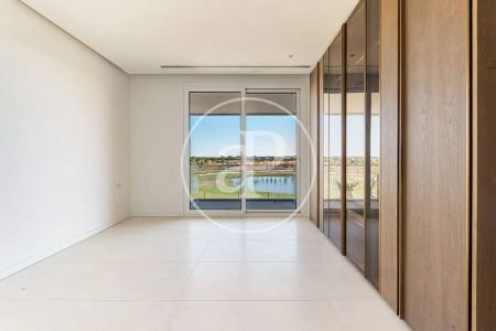 Piso de alquiler en Av. de Luis García Cereceda, Prado de Somoaguas - Photo 2