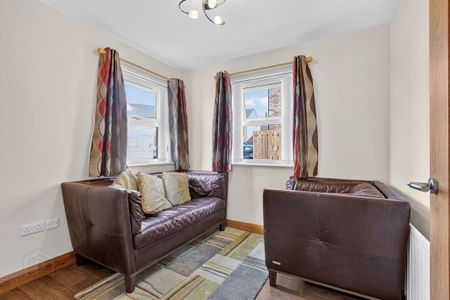 2 Grange Manor, Antrim, BT41 1BF - Photo 2
