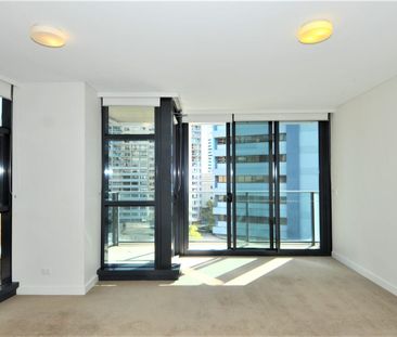 Metro Grand luxurious 2-bedroom apartment - Photo 4