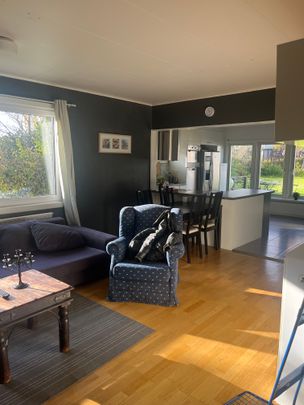 Östra Bäckevägen, Sävedalen - Foto 1