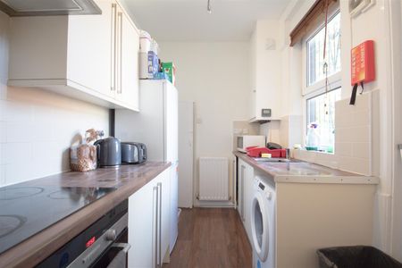 Regent Terrace, Hyde Park, LS6 1NP, Leeds - Photo 3