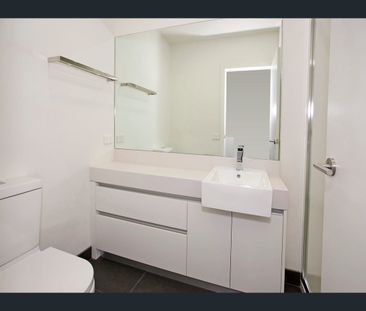 9/55 Little Ryrie Street, Geelong, Vic 3220 - Photo 5