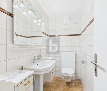 RENOVATED, EASY TO MAINTAIN WITH BEAUTIFUL VIEW - Photo 5