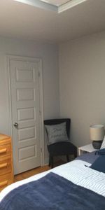 3 1/2 (Montréal/Rosemont) idéal pour personne seule - Photo 3