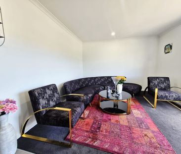 Modern Living in a New Prime Sunbury Location - Photo 2