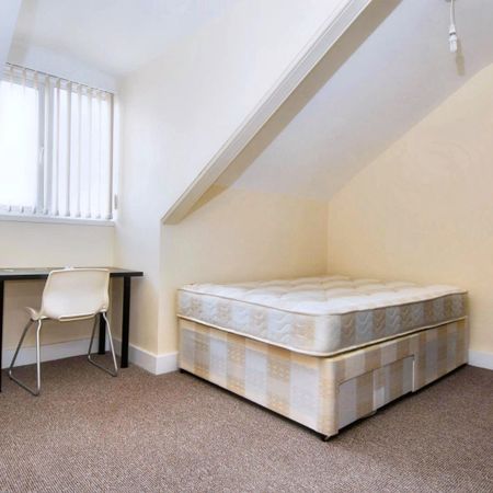 Woodland Terrace, Flat 6, Plymouth - Photo 3