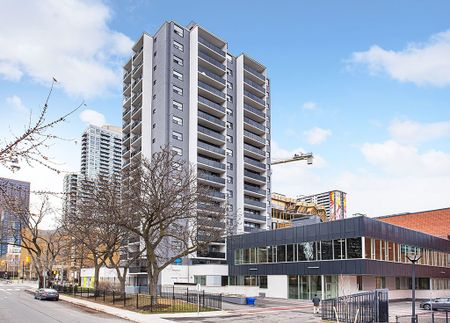 Wellesley Square - Photo 2