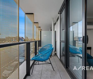 Fully Furnished Designed Apartment with Utilities ALL Included! Fle... - Photo 6