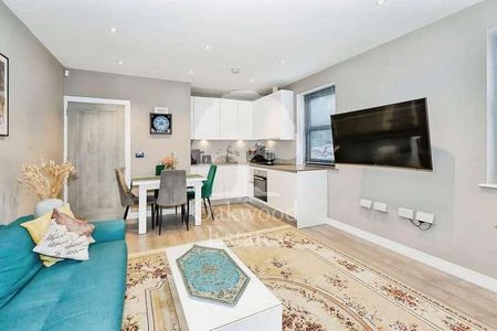 The Grove, Slough, SL1 - Photo 5