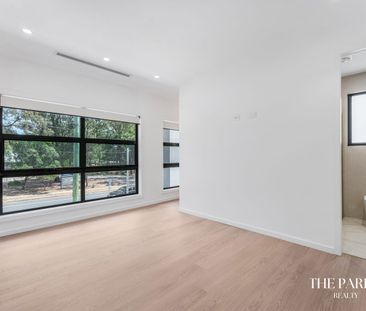 Brand New Family Brick Home ! - Photo 6