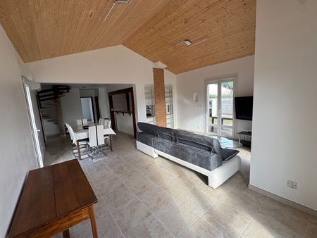 Location Maison 4 pièces 103m² - Photo 4