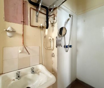 Light-Filled 1 Bed Apartment. St Kilda East Lifestyle - Photo 5