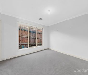 Stylish Town Residence with Indoor Outdoor Appeal - Photo 2