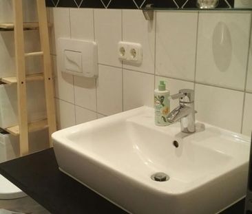 Schöne, voll möblierte 2-Zimmer-Wohnung mit Balkon in Leipzig - Foto 1