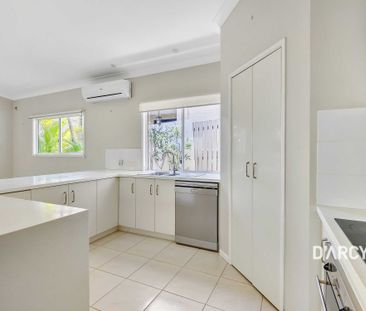 24 CANBERRA DR - Photo 3