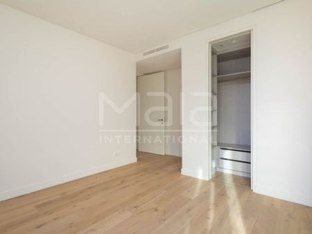 2 room luxury Apartment for rent in Lisbon, Portugal - Photo 5